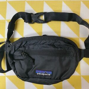 Patagonia Ultralight Black Hole Mini Hip Pack 1L